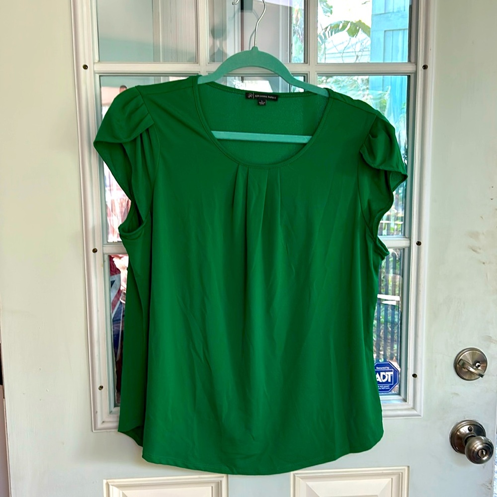 Adrianna Papell green cap sleeve top